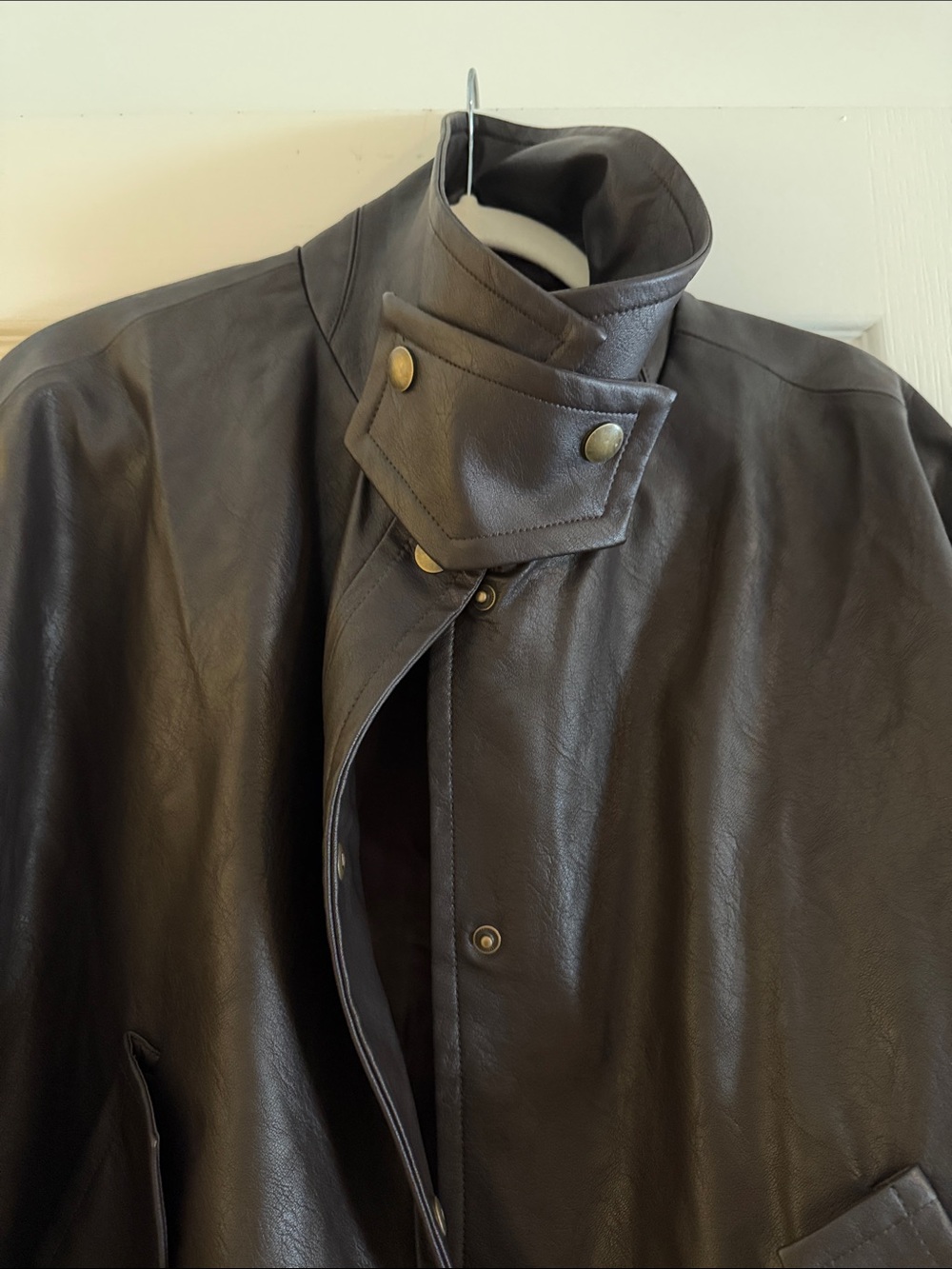GAP Women's Brown Faux Leather Swing Jacket BNWT - Sz M/L - Picture 2 of 4